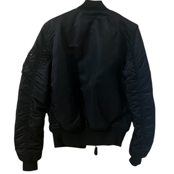 MA1 Bomber Jacket Alpha Industries Black Slim Fit Men’s Bomber Jacket XS - Picture 2 of 7